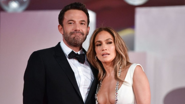 Actress Jennifer Lopez Files for Divorce from Husband Affleck